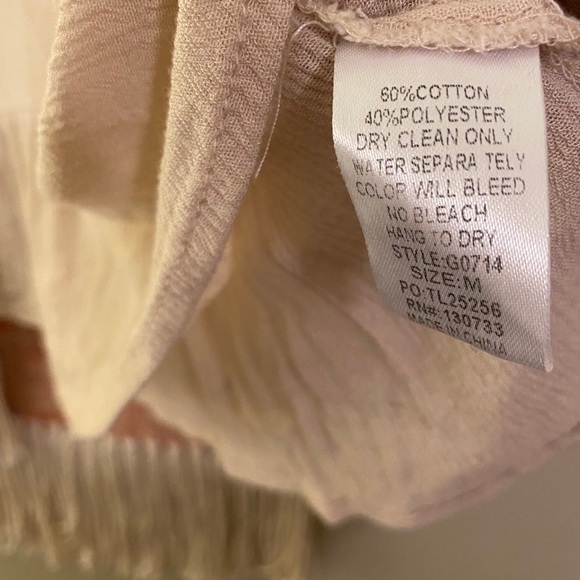 3/$40 💖Boho UMGEE peasant top - Picture 6 of 6